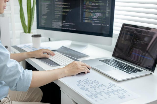 フォルスクラブのリアルな口コミを徹底分析！利用者の声から見えた真実とは？